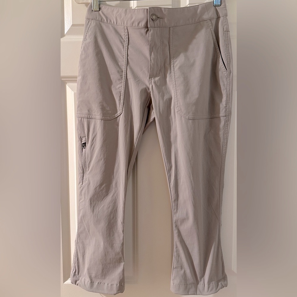 Columbia Women's Cargo Capri Hike Outdoors Athletic Pants
